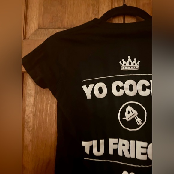 Women’s La Group La Vida en Tapas Approx Sz S White & Black Graphic T-Shirt - Picture 7 of 10